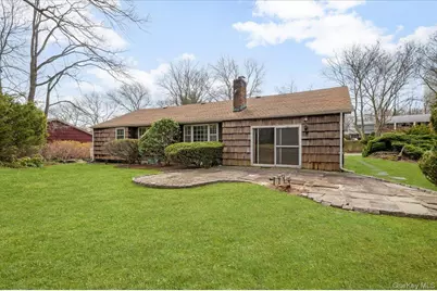 8 Skyline Drive, Huntington, NY 11743 - Photo 20