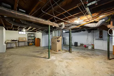 14 Lown Court, Poughkeepsie, NY 12603 - Photo 16