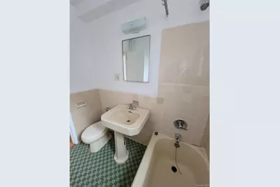 2220 E Tremont Avenue #4E, Bronx, NY 10462 - Photo 10
