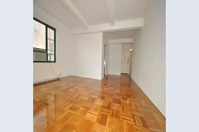 2220 E Tremont Avenue #4E, Bronx, NY 10462 - Photo 4