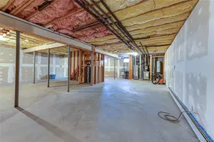 108 Maple Wood Ln, Riverhead, NY 11901 - Photo 44