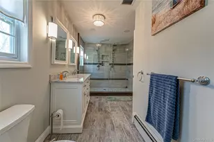 108 Maple Wood Ln, Riverhead, NY 11901 - Photo 40