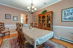 108 Maple Wood Ln, Riverhead, NY 11901 - Photo 14