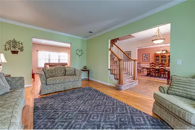 108 Maple Wood Lane, Riverhead, NY 11901 - Photo 18