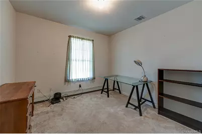 108 Maple Wood Lane, Riverhead, NY 11901 - Photo 34