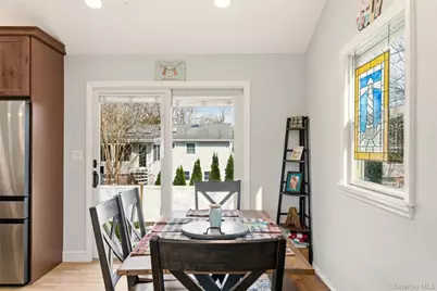 147 Jackson Avenue S, Saint James, NY 11780 - Photo 6