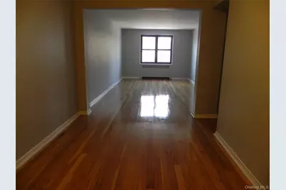 12 Welwyn Road #2P, Great Neck, NY 11021 - Photo 10