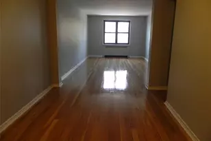 12 Welwyn Rd, Great Neck, NY 11021 - Photo 10