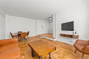 98-25 64th Rd, Rego Park, NY 11374 - Photo 4