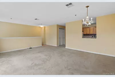 355 Old Tarrytown Road #206, White Plains, NY 10603 - Photo 6