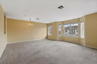 355 Old Tarrytown Rd, White Plains, NY 10603 - Photo 4