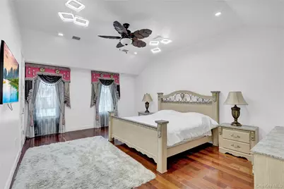 120 Majestic Drive, Dix Hills, NY 11746 - Photo 28