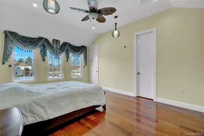 120 Majestic Drive, Dix Hills, NY 11746 - Photo 26