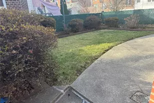 1266 Mace Ave, Bronx, NY 10469 - Photo 18