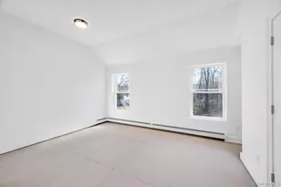 512 Starlight Dr, Shirley, NY 11967 - Photo 24