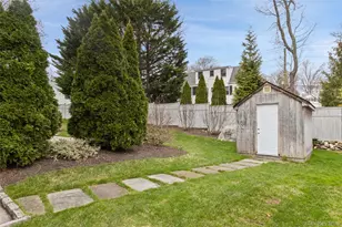 24 Jennings Rd, White Plains, NY 10605 - Photo 32