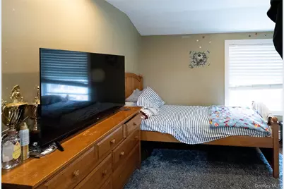 151 Cheltenham Road, West Babylon, NY 11704 - Photo 34