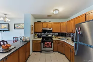 129-15 Sidway Pl, Jamaica, NY 11434 - Photo 20