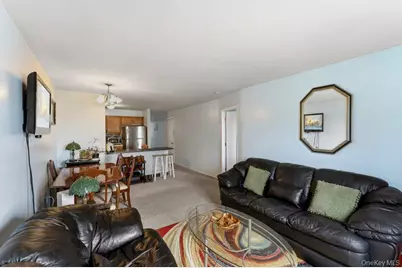 129-15 Sidway Place, Jamaica, NY 11434 - Photo 18