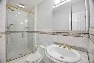 157 Rose Ln, New Hyde Park, NY 11040 - Photo 14