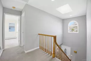 157 Rose Ln, New Hyde Park, NY 11040 - Photo 26
