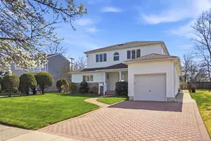157 Rose Ln, New Hyde Park, NY 11040 - Photo 2