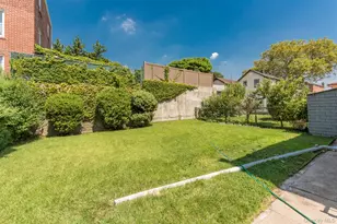 71-07 Ditmars Blvd, East Elmhurst, NY 11370 - Photo 2