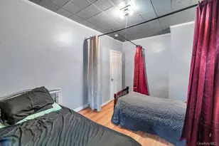 31-13 12th St, Astoria, NY 11106 - Photo 16