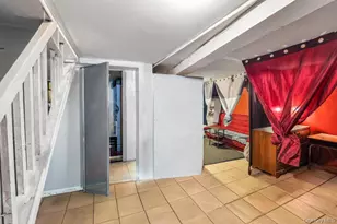 31-13 12th St, Astoria, NY 11106 - Photo 6