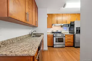 40-22 College Point Blvd, Flushing, NY 11354 - Photo 8