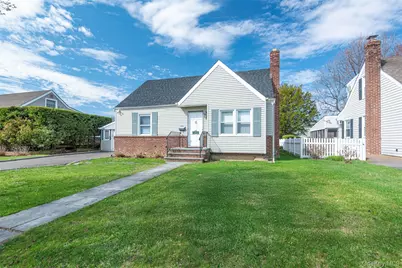 61 Dosoris Lane, Glen Cove, NY 11542 - Photo 2