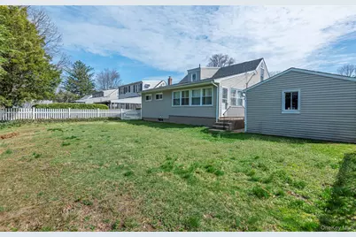 61 Dosoris Lane, Glen Cove, NY 11542 - Photo 32