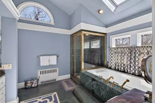 7 Grace Ct N, Great Neck, NY 11021 - Photo 26