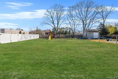 28 Shirley Street, Bohemia, NY 11716 - Photo 8