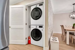 147 Ashley Ct, Central Islip, NY 11722 - Photo 6