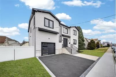 2460 Centre Avenue, Bellmore, NY 11710 - Photo 32