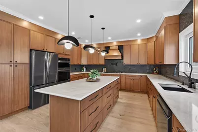 2460 Centre Avenue, Bellmore, NY 11710 - Photo 12