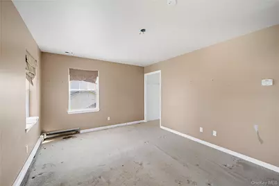 42 Autumn Drive, Poughkeepsie, NY 12603 - Photo 16