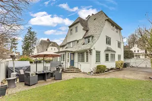 42 Tanglewylde Ave, Bronxville, NY 10708 - Photo 44