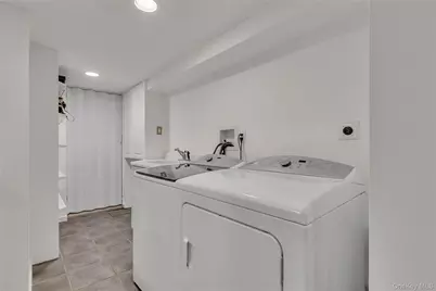 42 Tanglewylde Avenue, Bronxville, NY 10708 - Photo 40