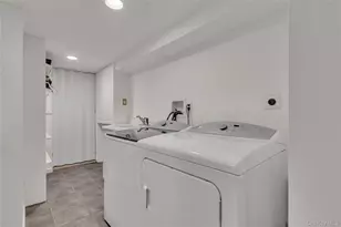 42 Tanglewylde Ave, Bronxville, NY 10708 - Photo 40