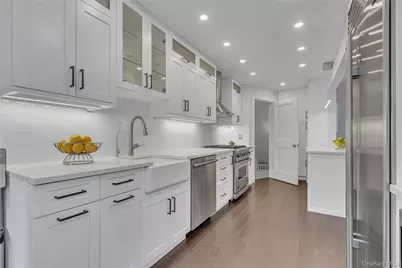 42 Tanglewylde Avenue, Bronxville, NY 10708 - Photo 12