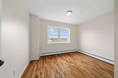 410 Jericho Turnpike #3A, New Hyde Park, NY 11040 - Photo 4