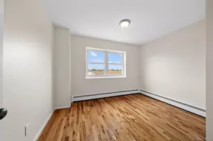 410 Jericho Tpke, New Hyde Park, NY 11040 - Photo 4