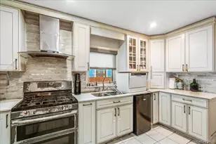 85-43 211th St, Hollis, NY 11427 - Photo 10