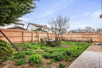 8543 211th Street, Hollis, NY 11427 - Photo 26