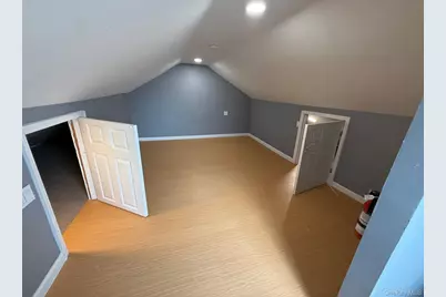 152 Oliver Avenue, Yonkers, NY 10701 - Photo 8