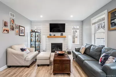 15 Rock Cut Lane, Pleasant Valley, NY 12569 - Photo 4