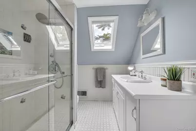 9 Aster Avenue, Merrick, NY 11566 - Photo 16