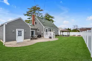 9 Aster Ave, Merrick, NY 11566 - Photo 18